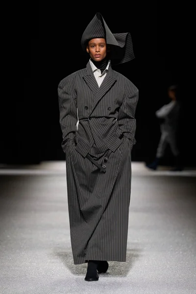 Look 11